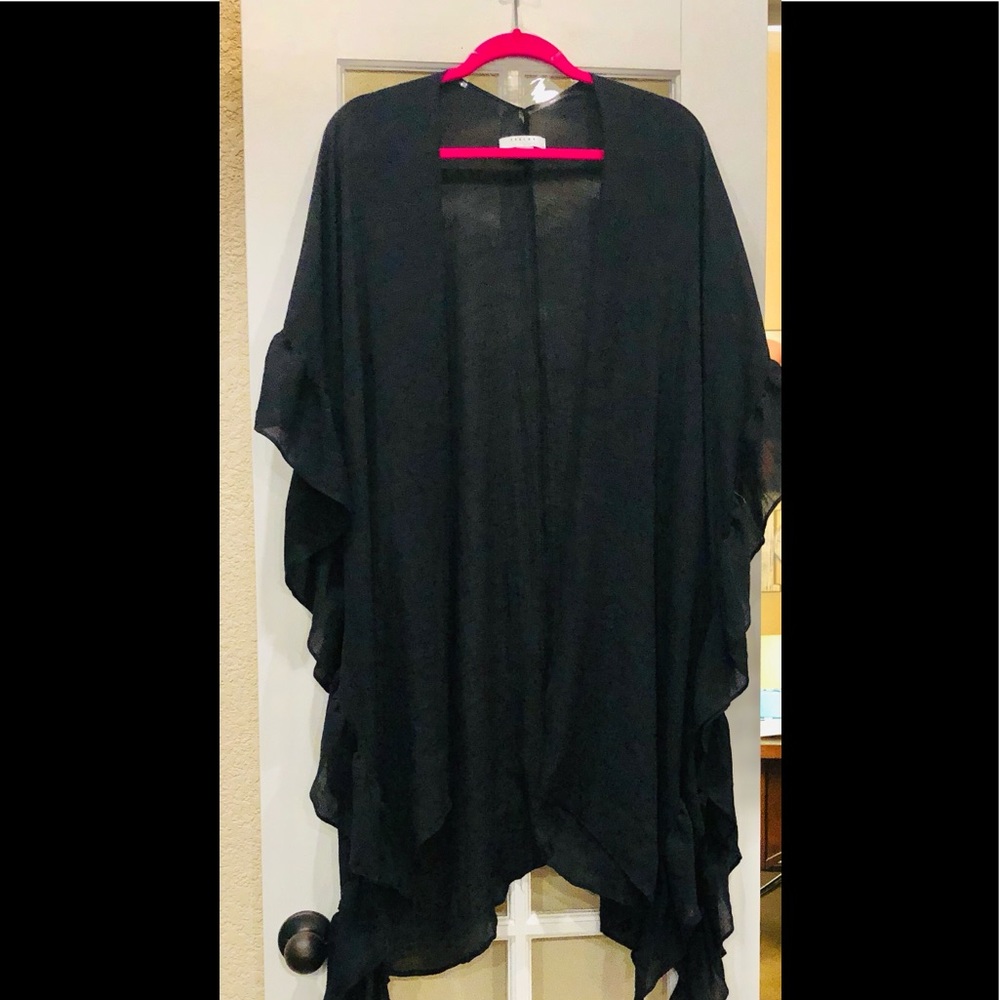 Black ruffled long cardigan